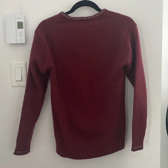 Sweater - Picture 3 of 3